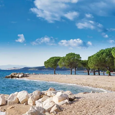 Apartment Gorgeous In With Kitchen Crikvenica
